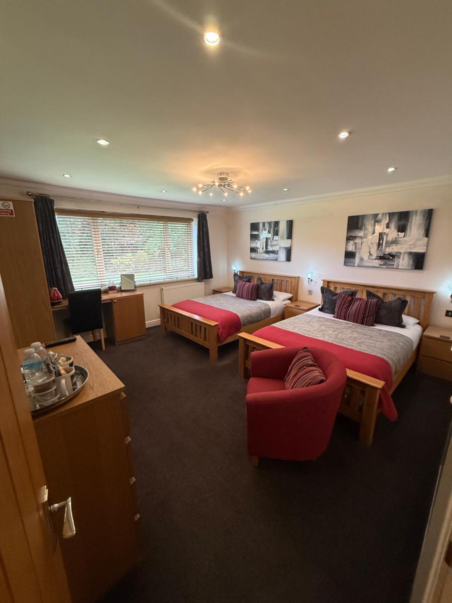 Barncroft Luxury Bed & Breakfast Solihull Exterior foto